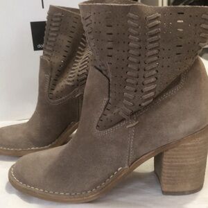 Dolce Vita Landon Dark Taupe 3” heeled ankle boho chic boot Size 6